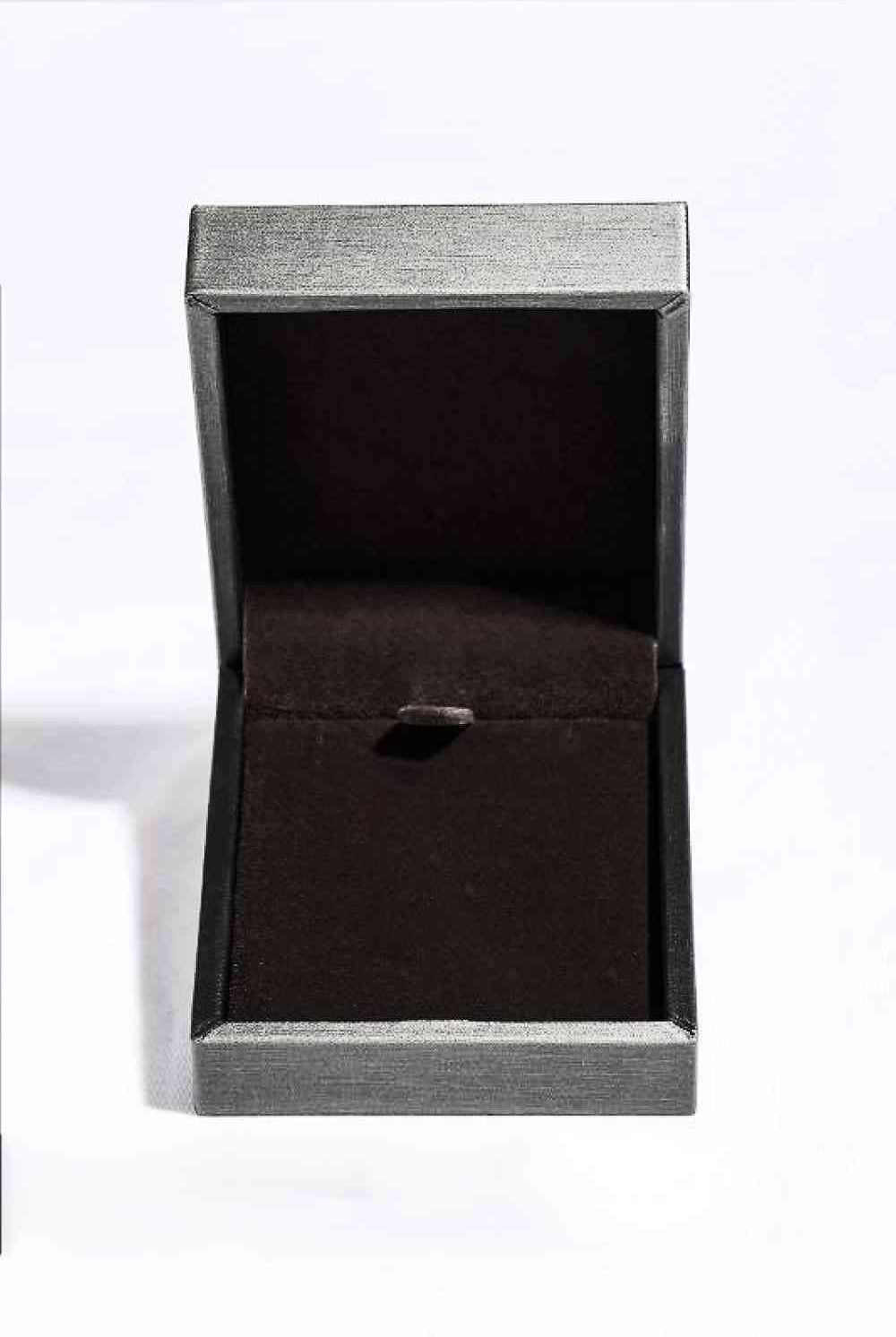 1 Carat Moissanite Key Pendant Necklace - GemThreads Boutique