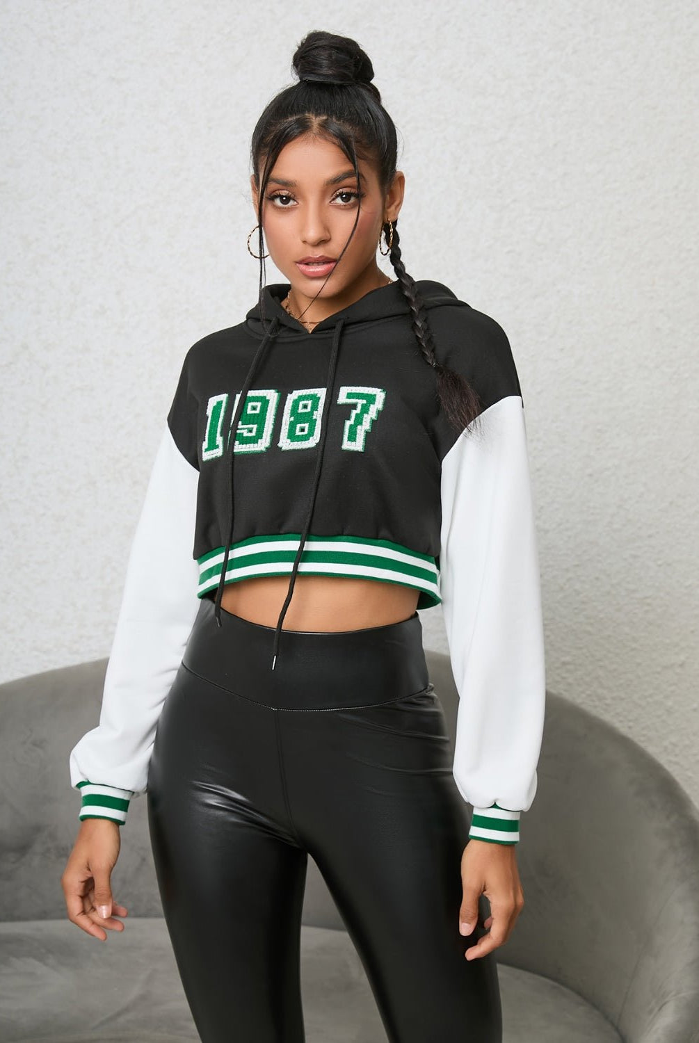 1987 Graphic Cropped Hoodie - GemThreads Boutique