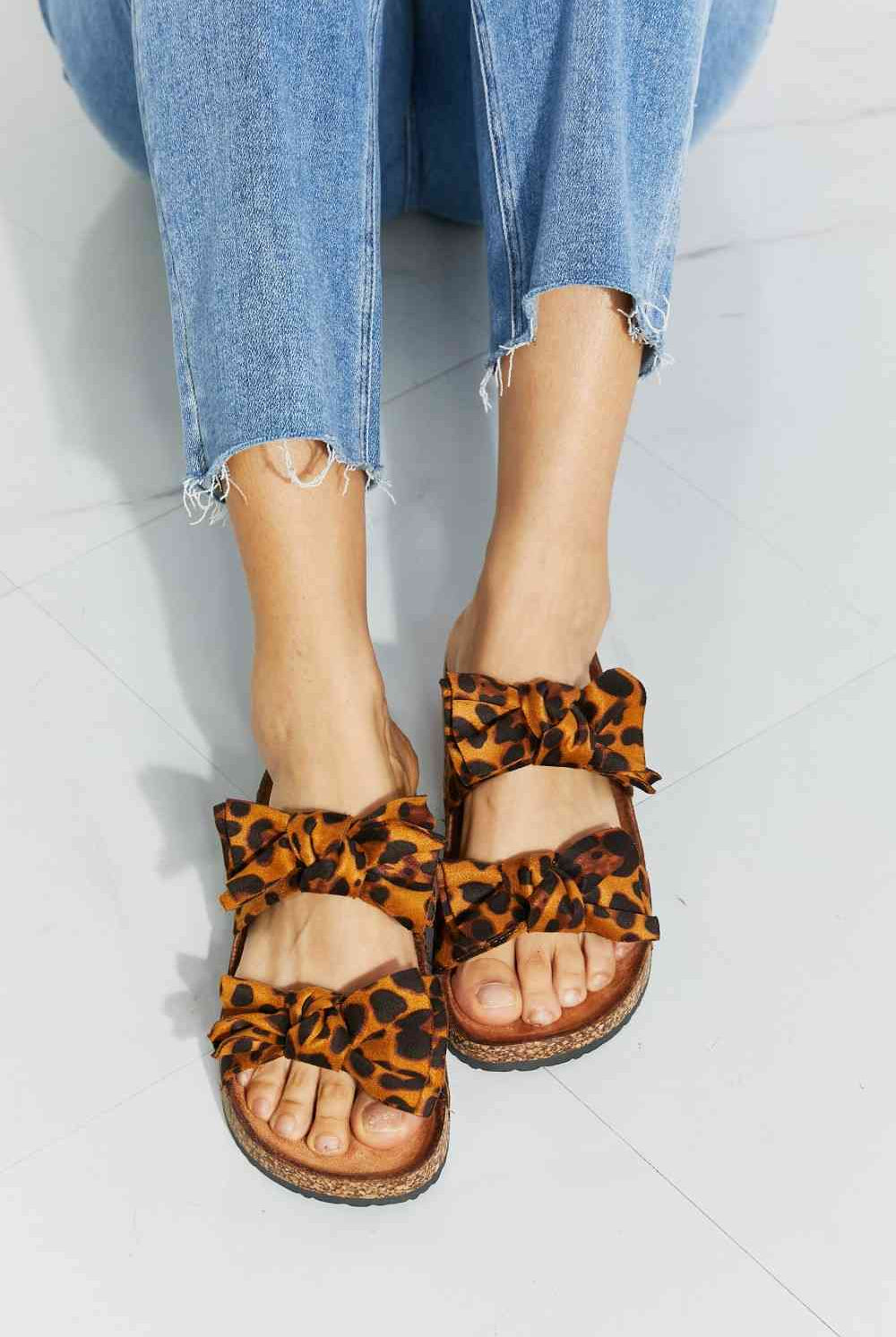 Forever Link Fiercely Feminine Leopard Bow Slide Sandals - GemThreads Boutique