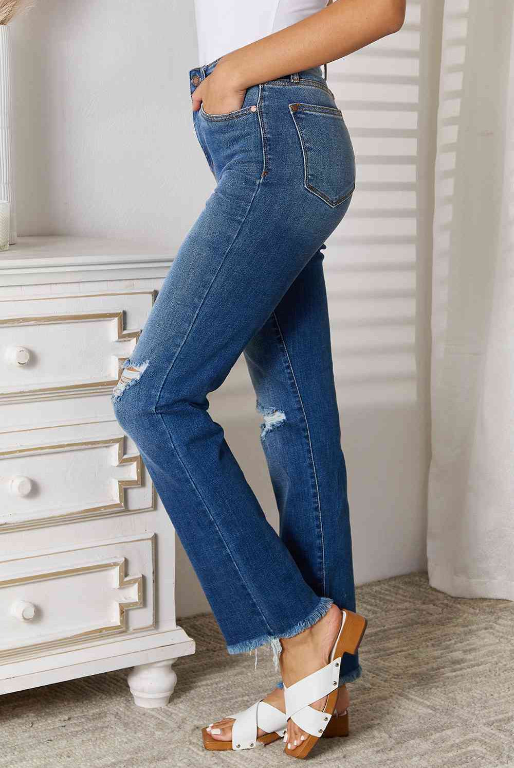 Judy Blue Full Size Distressed Raw Hem Jeans - GemThreads Boutique