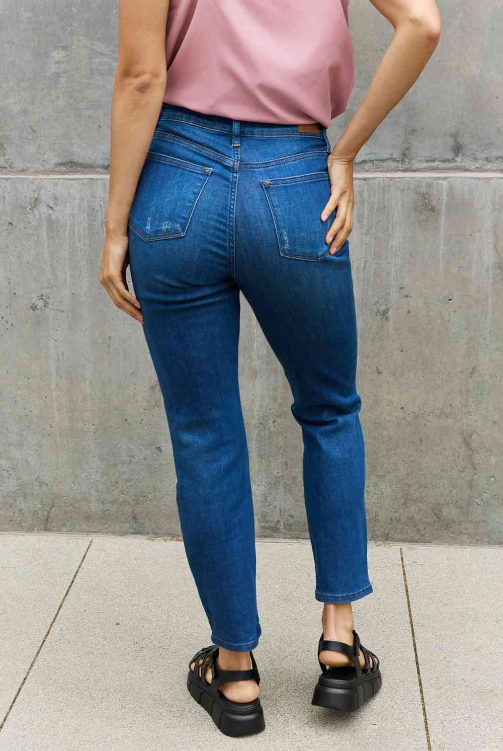 Judy Blue Melanie Full Size High Waisted Distressed Boyfriend Jeans - GemThreads Boutique