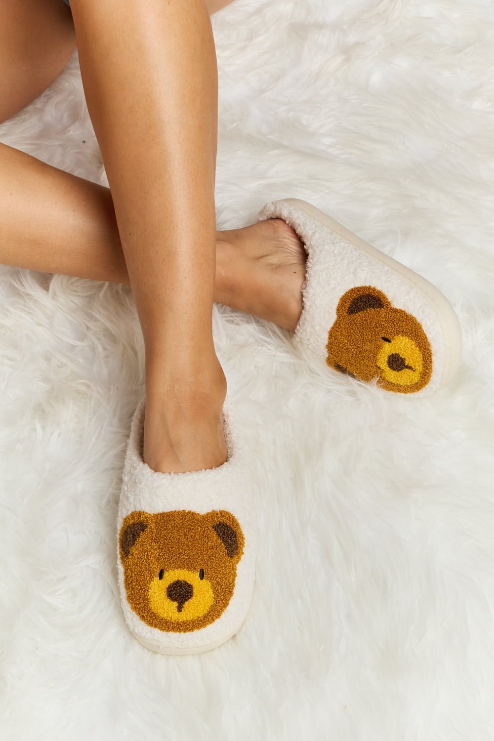 Melody Teddy Bear Print Plush Slide Slippers - GemThreads Boutique
