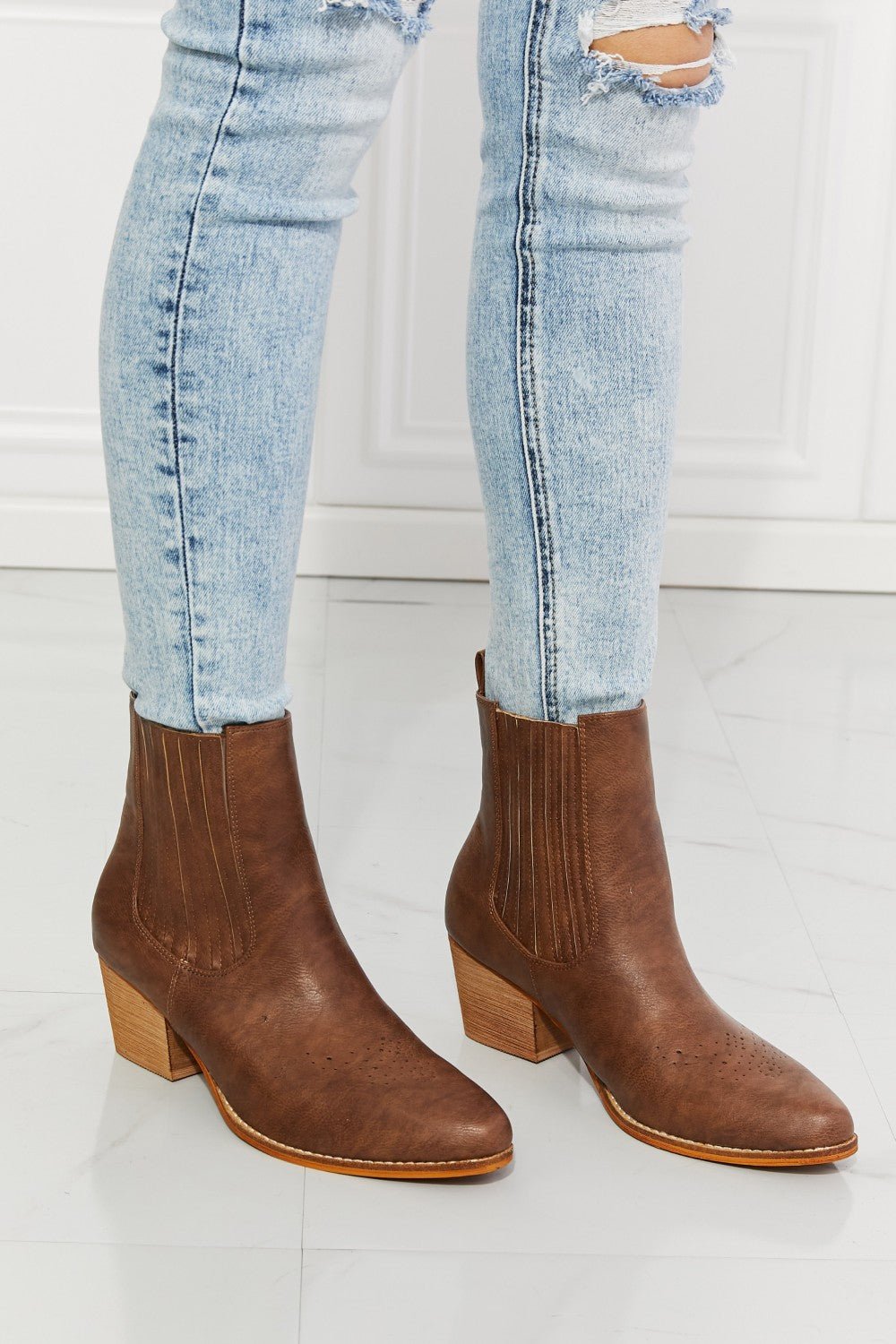 MMShoes Love the Journey Stacked Heel Chelsea Boot in Chestnut - GemThreads Boutique
