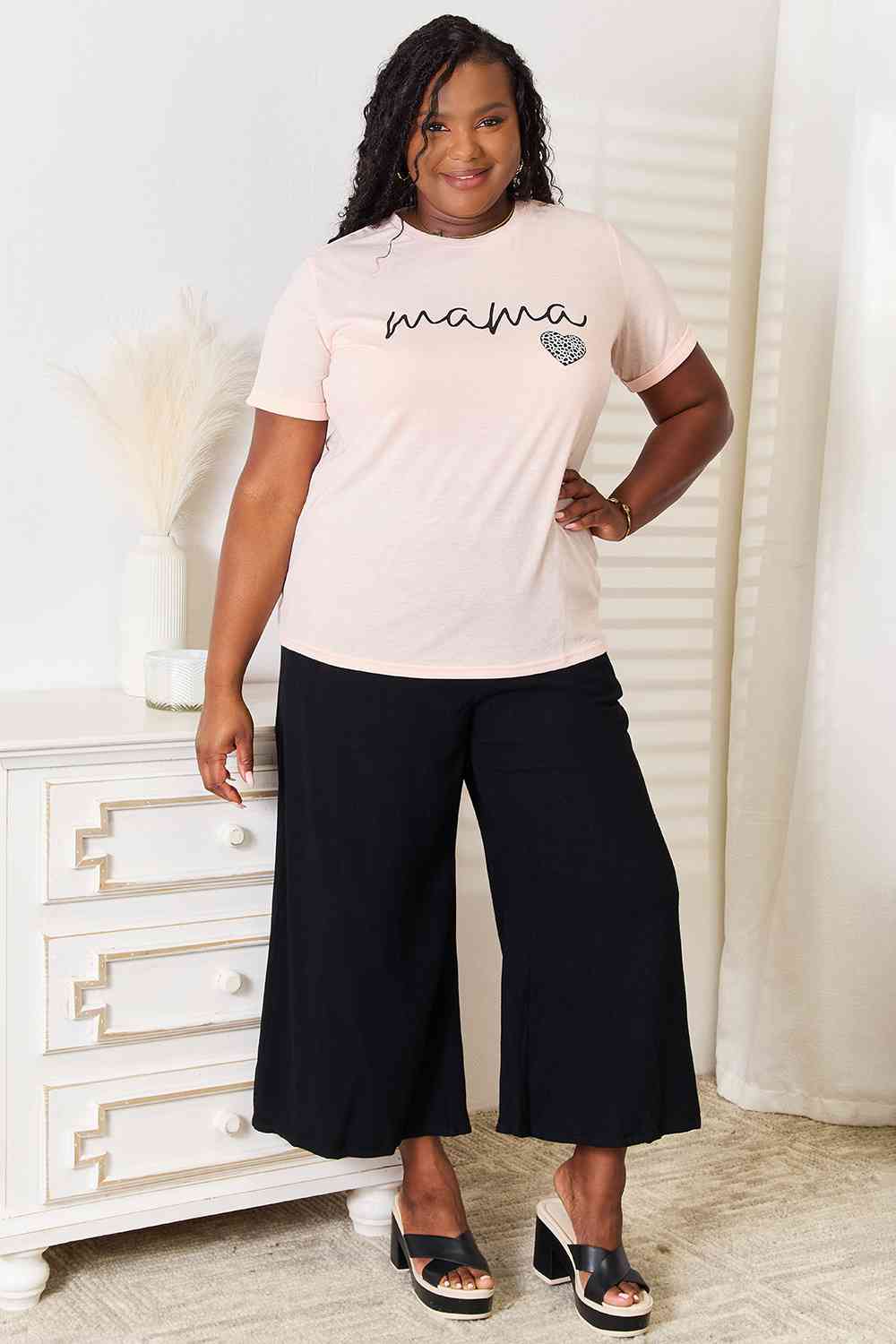 Simply Love MAMA Heart Graphic T-Shirt - GemThreads Boutique